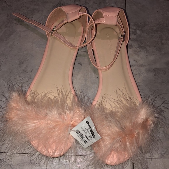 Charlotte Russe bundle black and pink fur sandal size 7 can fit size 6 women - Picture 2 of 5